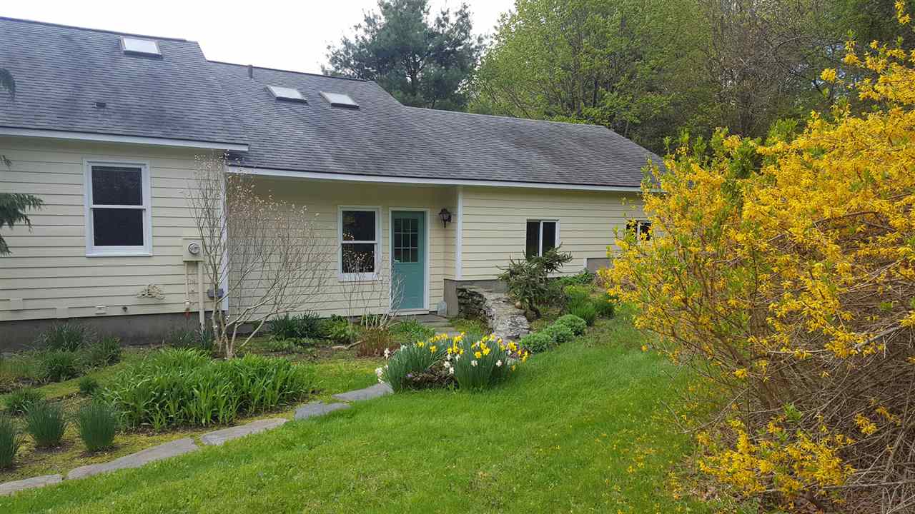 34 Lower Cassidy Road Putney, VT 05346 - Photo 3 of 24