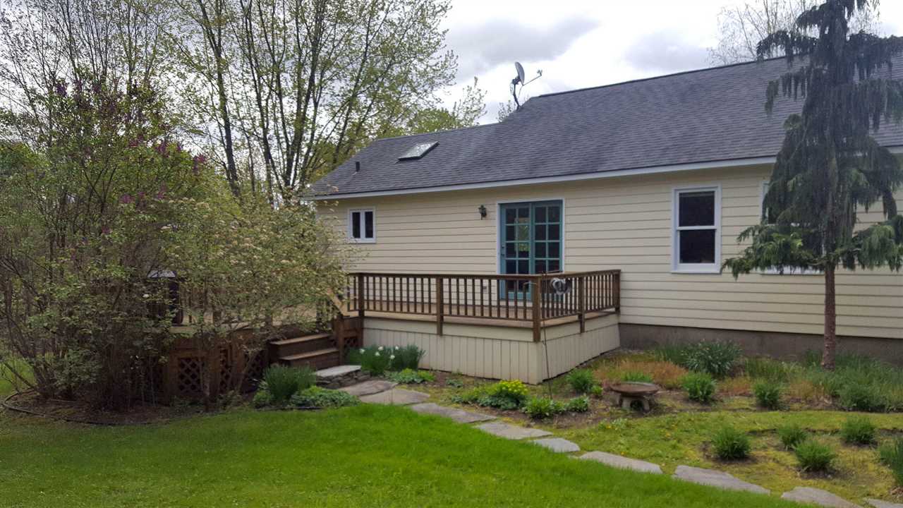 34 Lower Cassidy Road Putney, VT 05346 - Photo 4 of 24