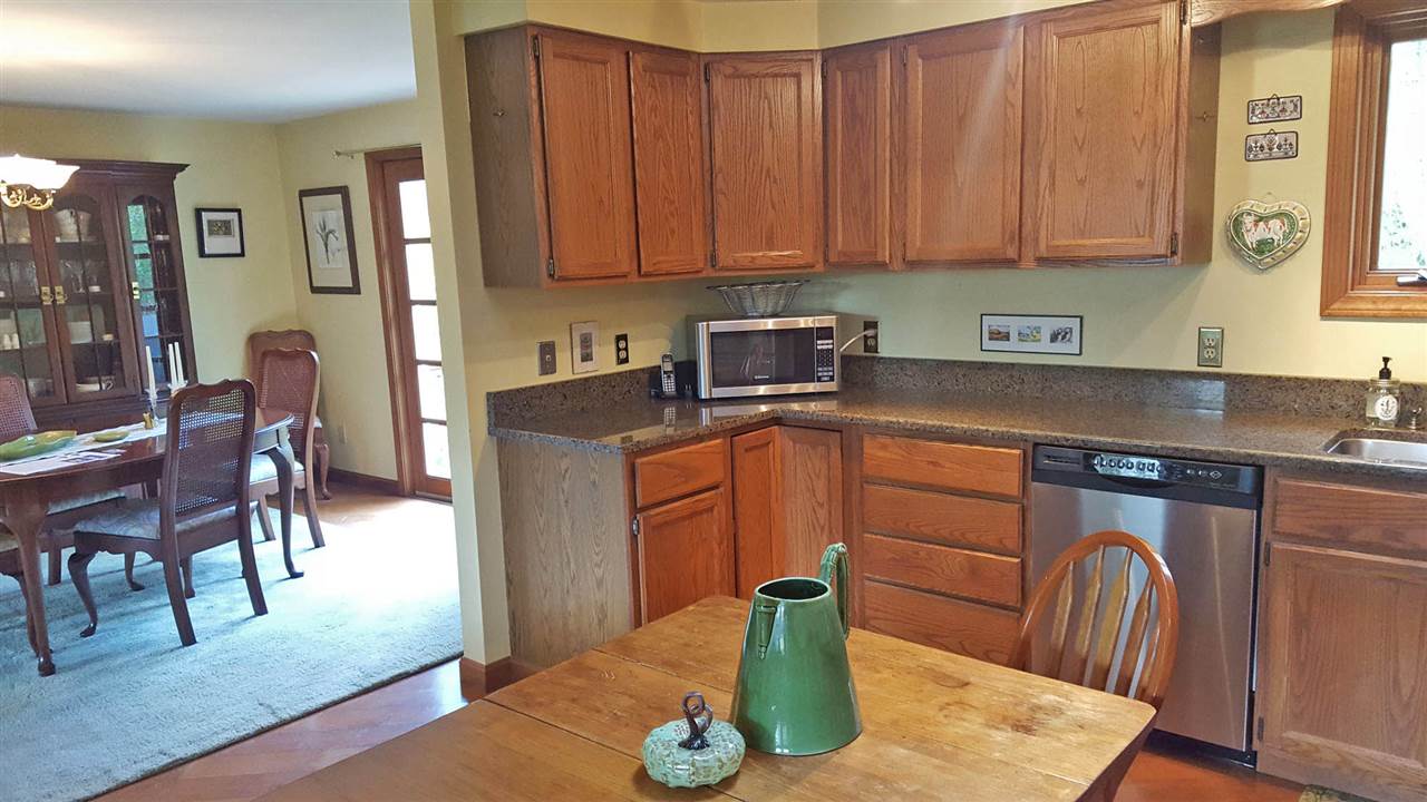34 Lower Cassidy Road Putney, VT 05346 - Photo 6 of 24