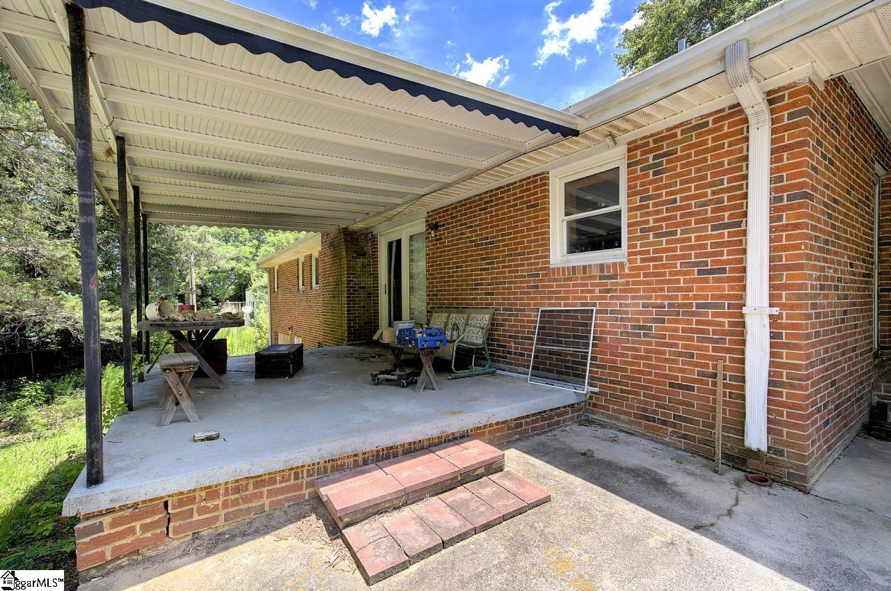 1105 East Georgia Road Simpsonville, SC 29681 - Photo 18 of 41
