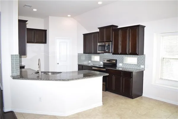 $2,175 | 2013 Pitkin Drive, Leander, TX 78641