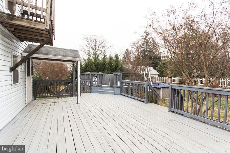 430 South Rolling Road Baltimore, MD 21228 - Photo 22 of 25 Exterior (Rear)
