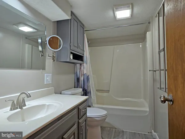 $199,500 | 17060 Maryland Highway, Swanton, MD 21561