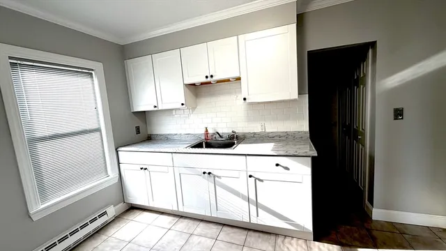 $1,900 | 452 Main Street, Unit 5, Melrose, MA 02176