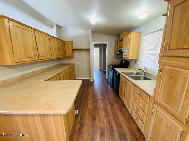7754 South Fast Horse Road Tucson, AZ 85756 - Photo 13 of 48