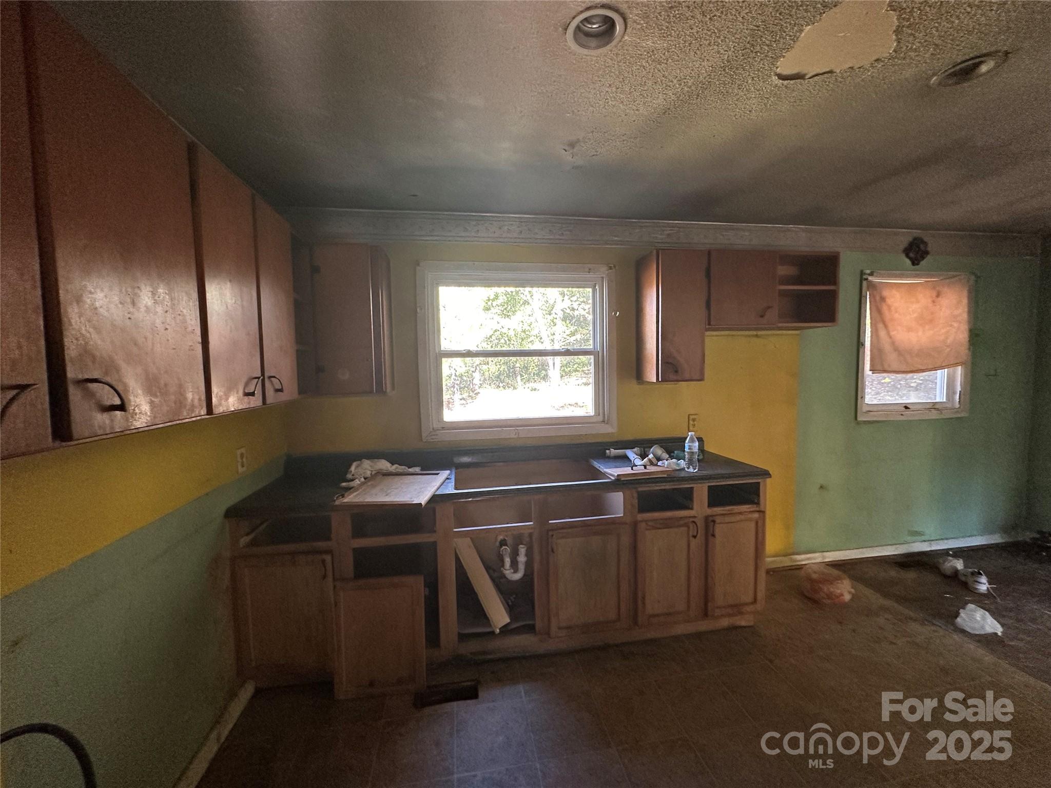 3989 Virgilina Road Roxboro, NC 27574 - Photo 8 of 46