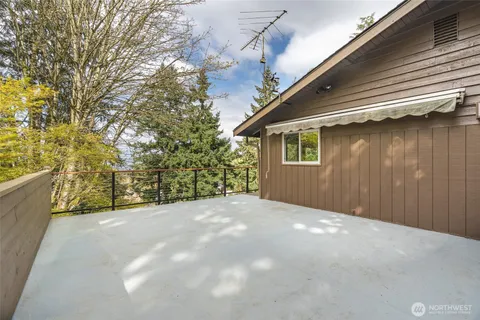 $849,000 | 28611 16th Avenue South, Federal Way, WA 98003
