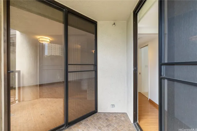 $379,500 | 60 North Beretania Street, Unit 308, Honolulu, HI 96817