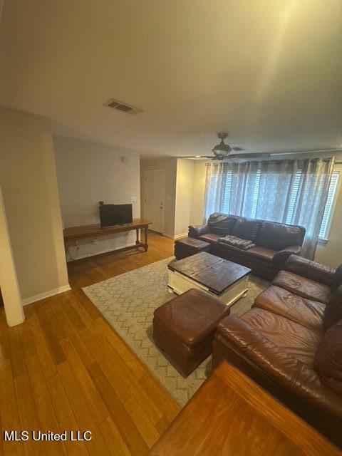 9 40th Street Gulfport, MS 39507 - Photo 3 of 28 IMG_0907