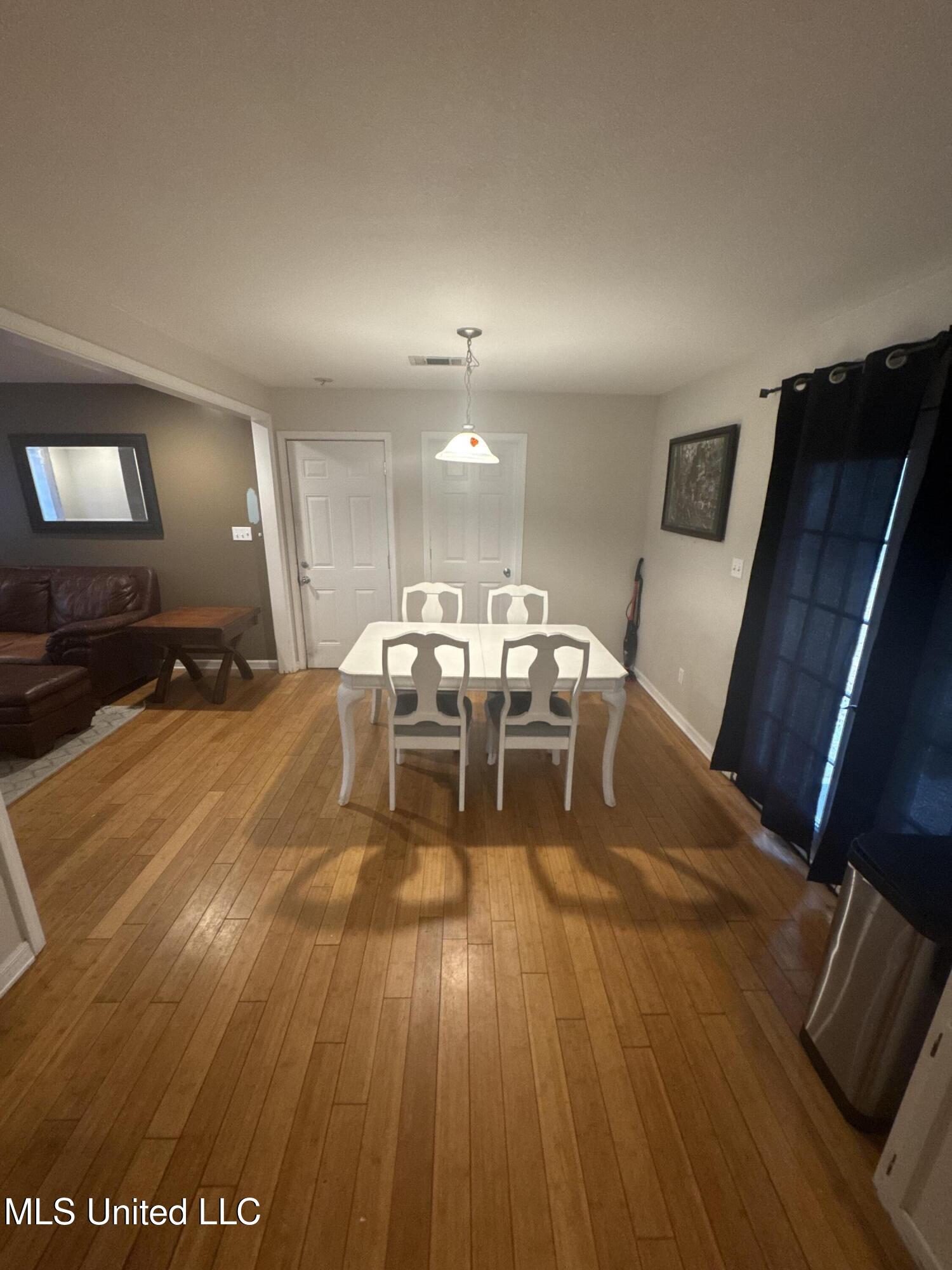 9 40th Street Gulfport, MS 39507 - Photo 4 of 28 IMG_0913