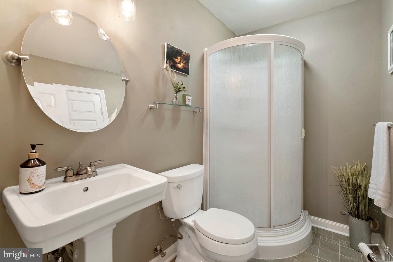 3109 Colvin Road Amissville, VA 20106 - Photo 14 of 28 bath on main level