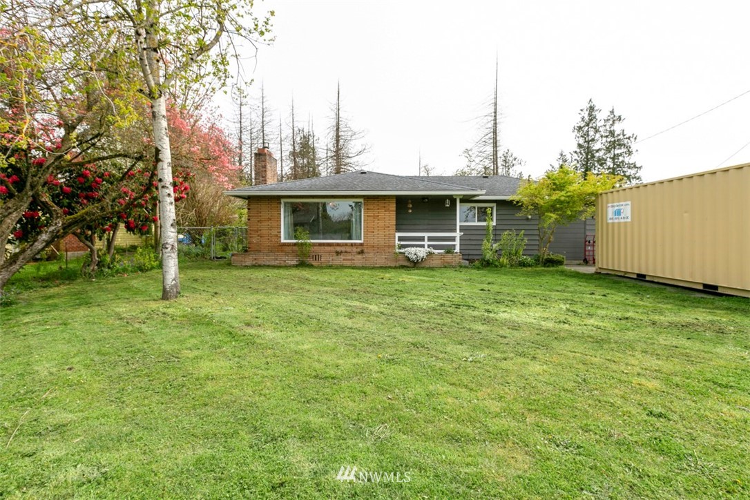 8533 District Line Road Burlington, WA 98233 - Photo 2 of 24 Gallery Image 2