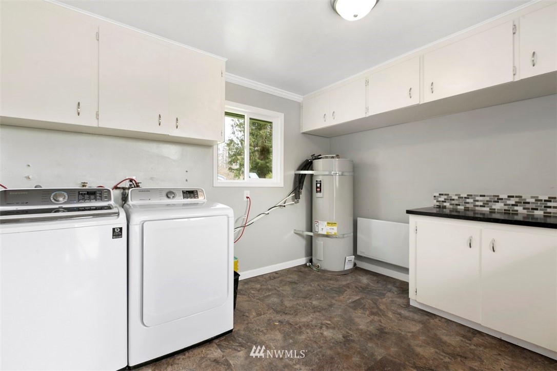 8533 District Line Road Burlington, WA 98233 - Photo 9 of 24 Gallery Image 9