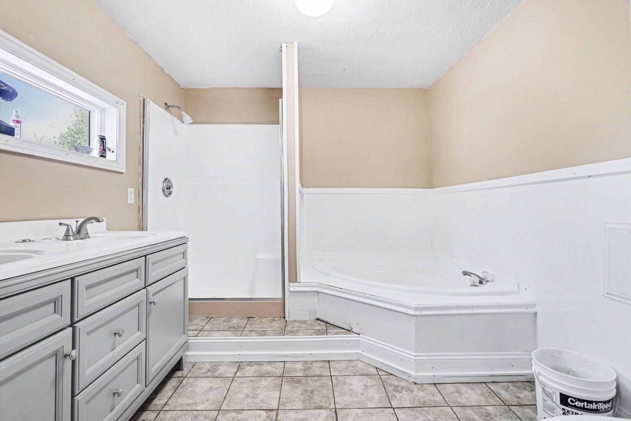 1006 Maple Avenue Jackson, MI 49203 - Photo 16 of 26 1000063350
