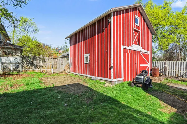 $165,000 | 1006 Maple Avenue, Jackson, MI 49203