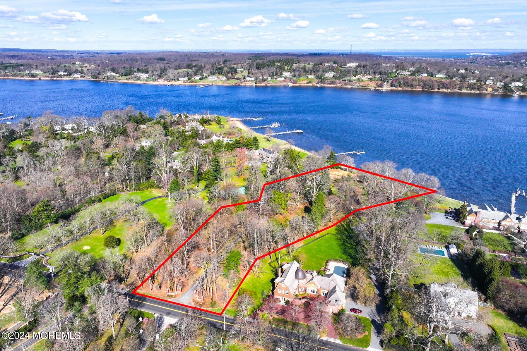 70 River Road Rumson, NJ 07760 - Photo 7 of 30 a view of a city