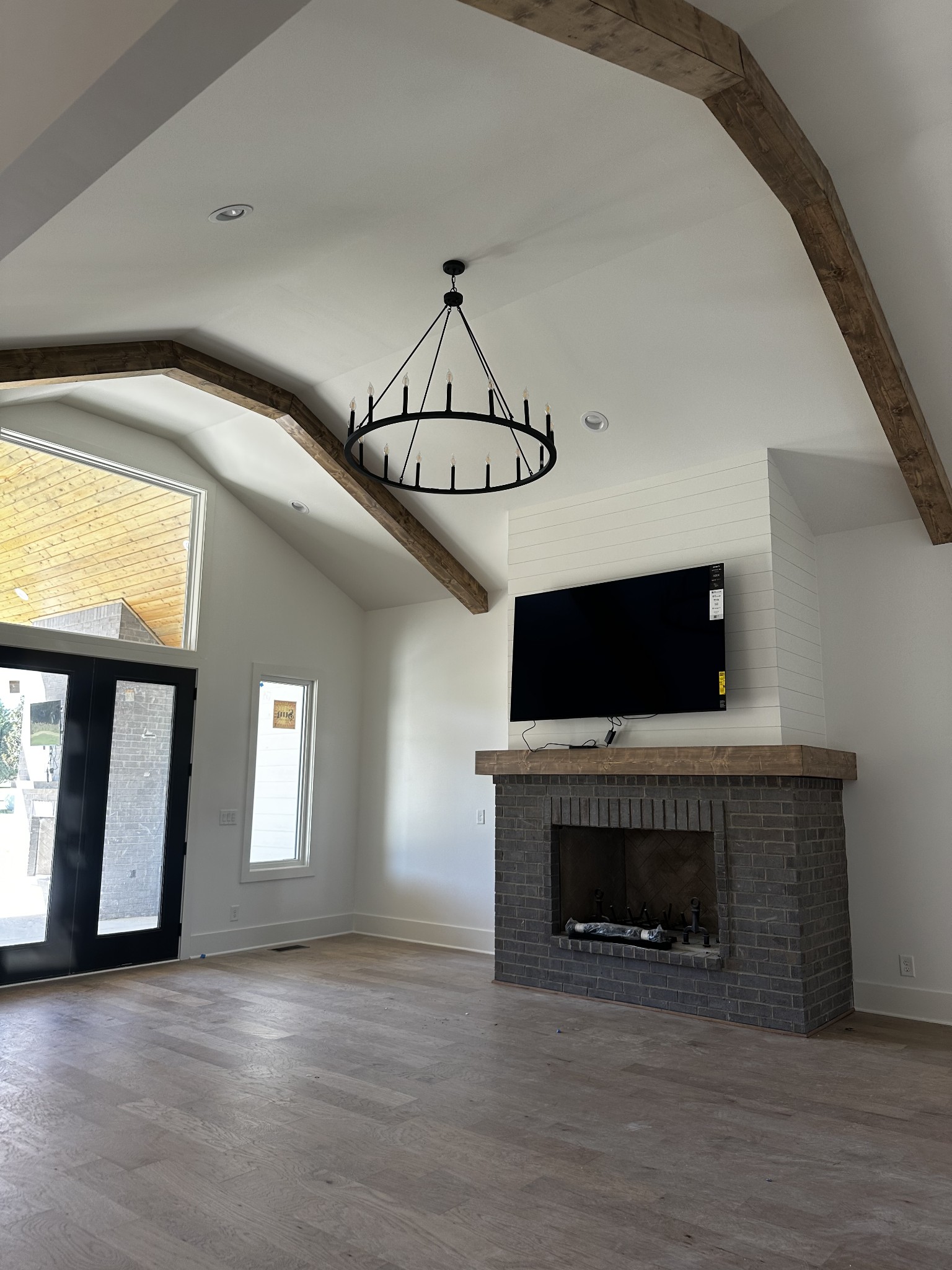 2150 B Philadelphia Lebanon, TN 37087 - Photo 14 of 46 a view of a livingroom with a fireplace and window
