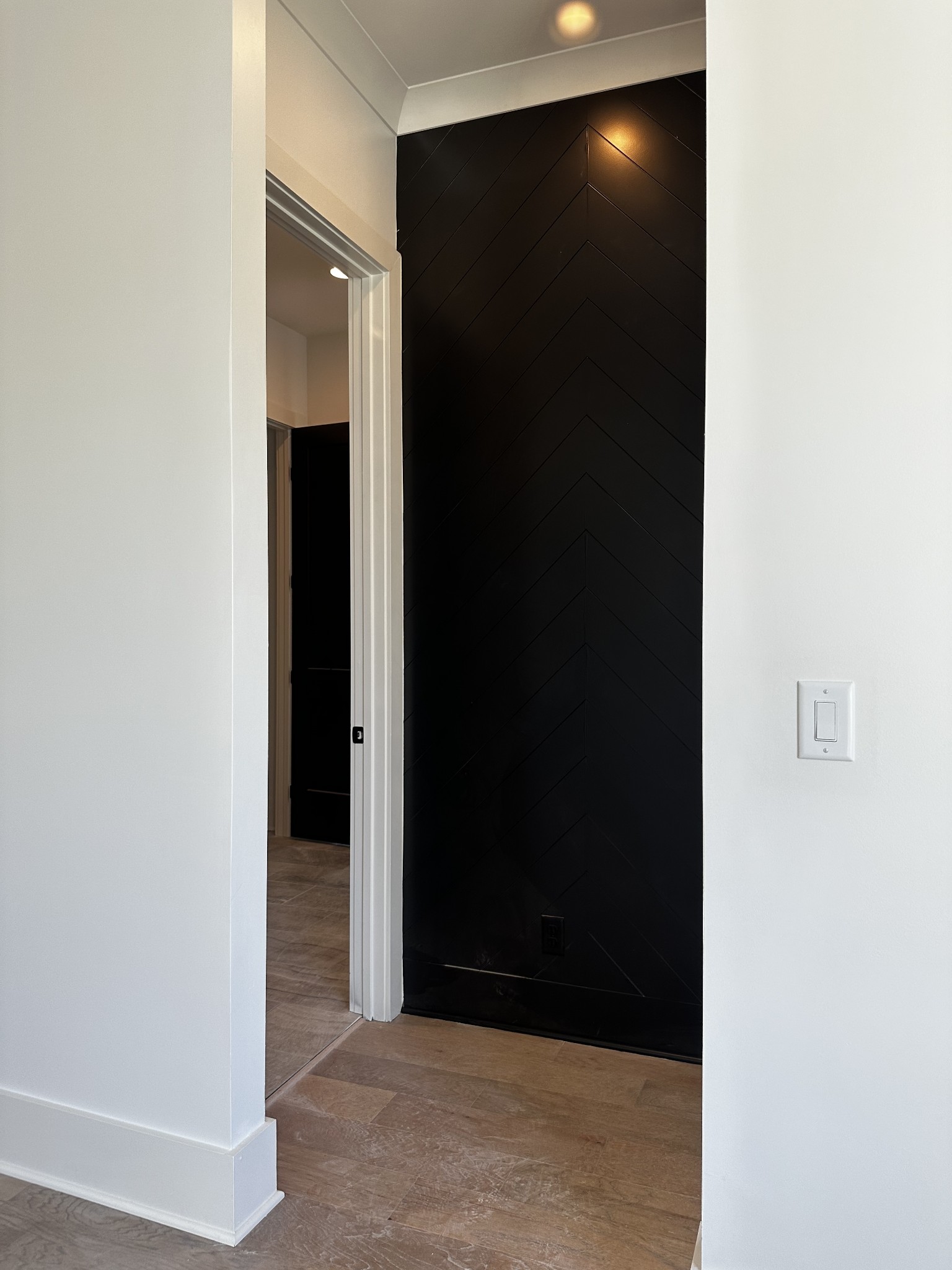 2150 B Philadelphia Lebanon, TN 37087 - Photo 20 of 46 a view of a elevator