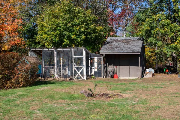 $899,900 | 227 Portsmouth Avenue, Stratham, NH 03885