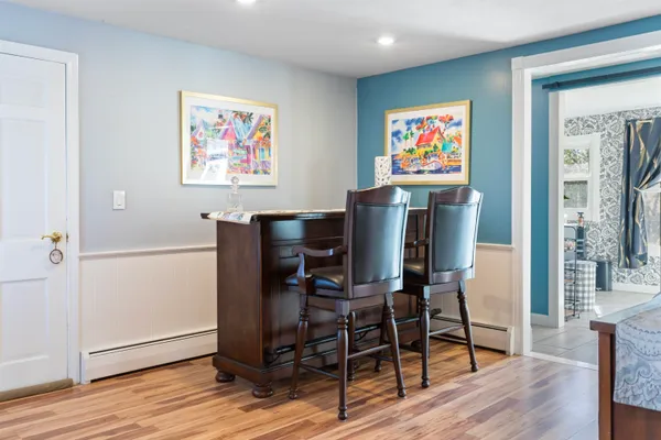 $899,900 | 227 Portsmouth Avenue, Stratham, NH 03885