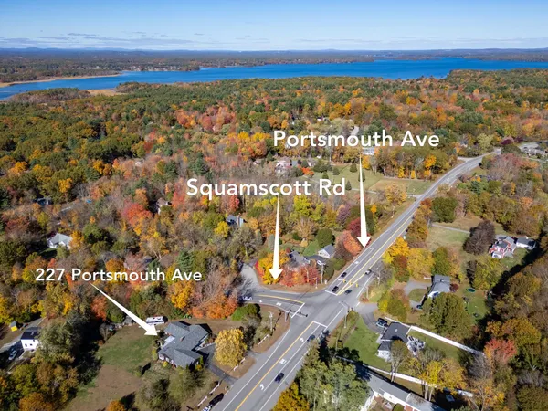 $899,900 | 227 Portsmouth Avenue, Stratham, NH 03885