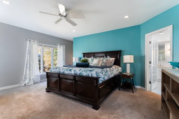 $899,900 | 227 Portsmouth Avenue, Stratham, NH 03885