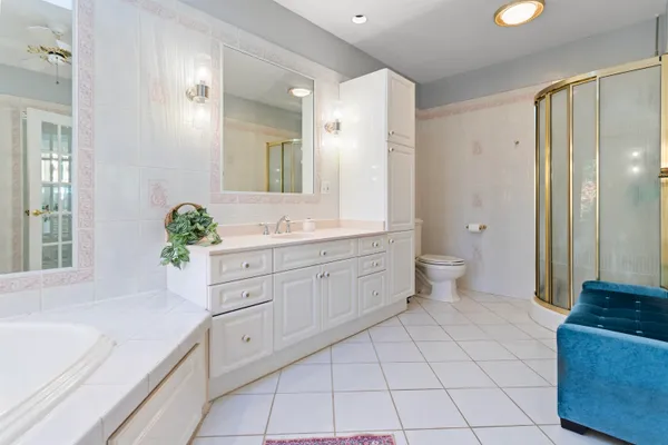 $899,900 | 227 Portsmouth Avenue, Stratham, NH 03885