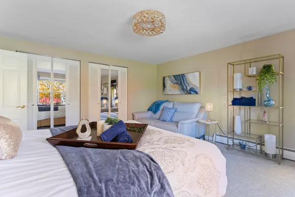 $899,900 | 227 Portsmouth Avenue, Stratham, NH 03885