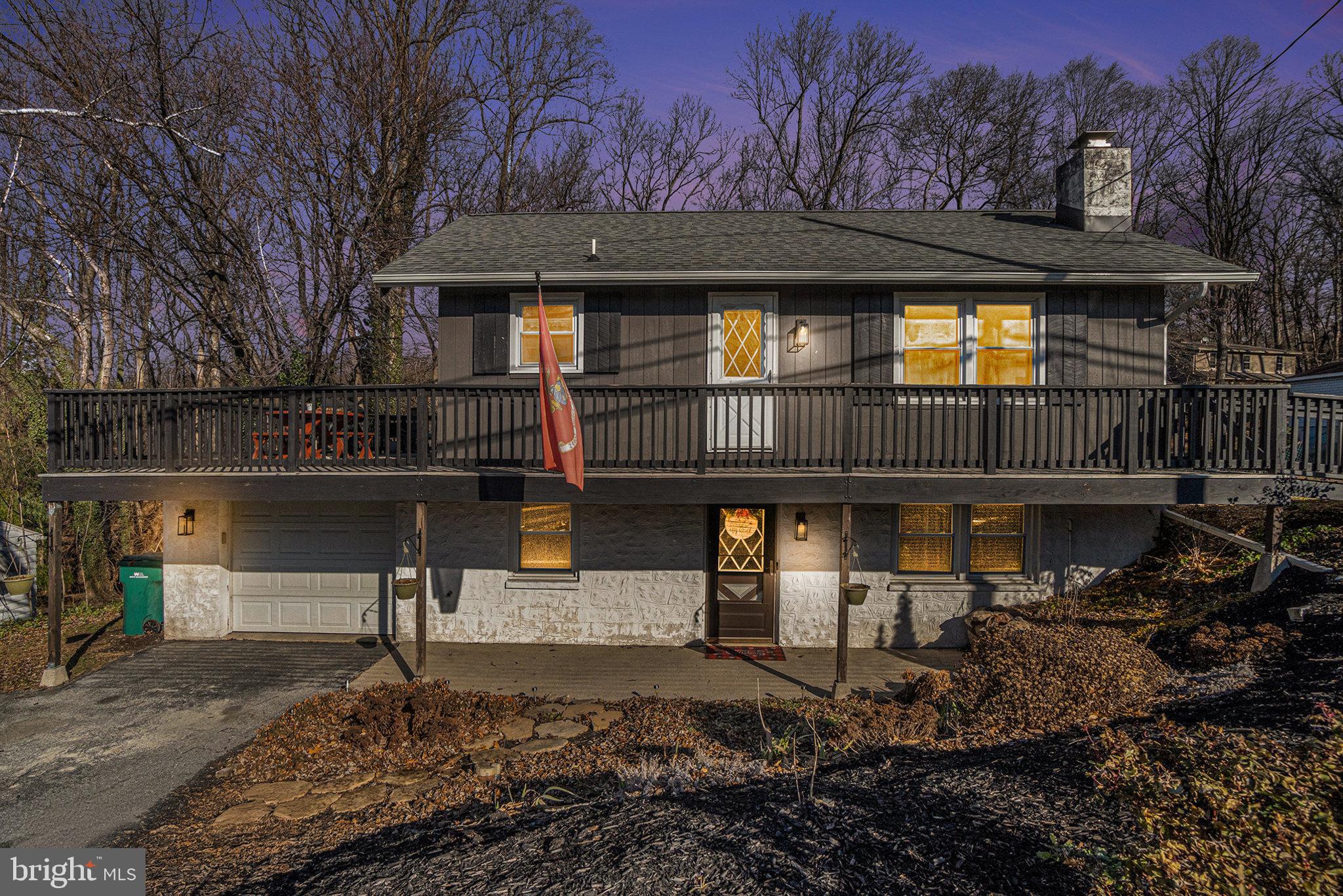 923 Sunnyside Road Hummelstown, PA 17036 - Photo 1 of 29