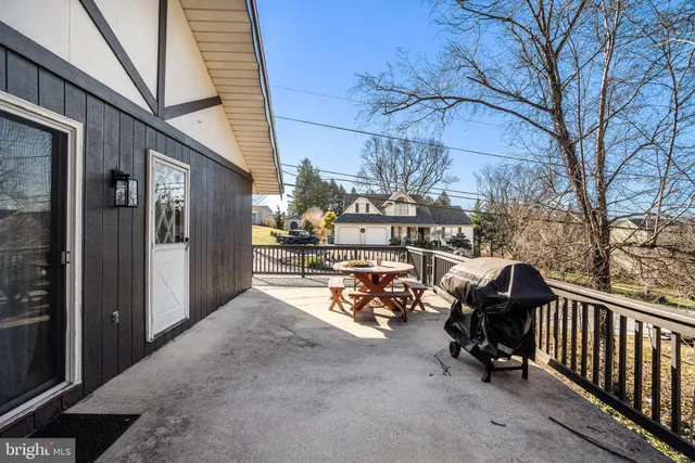 $310,000 | 923 Sunnyside Road, Hummelstown, PA 17036