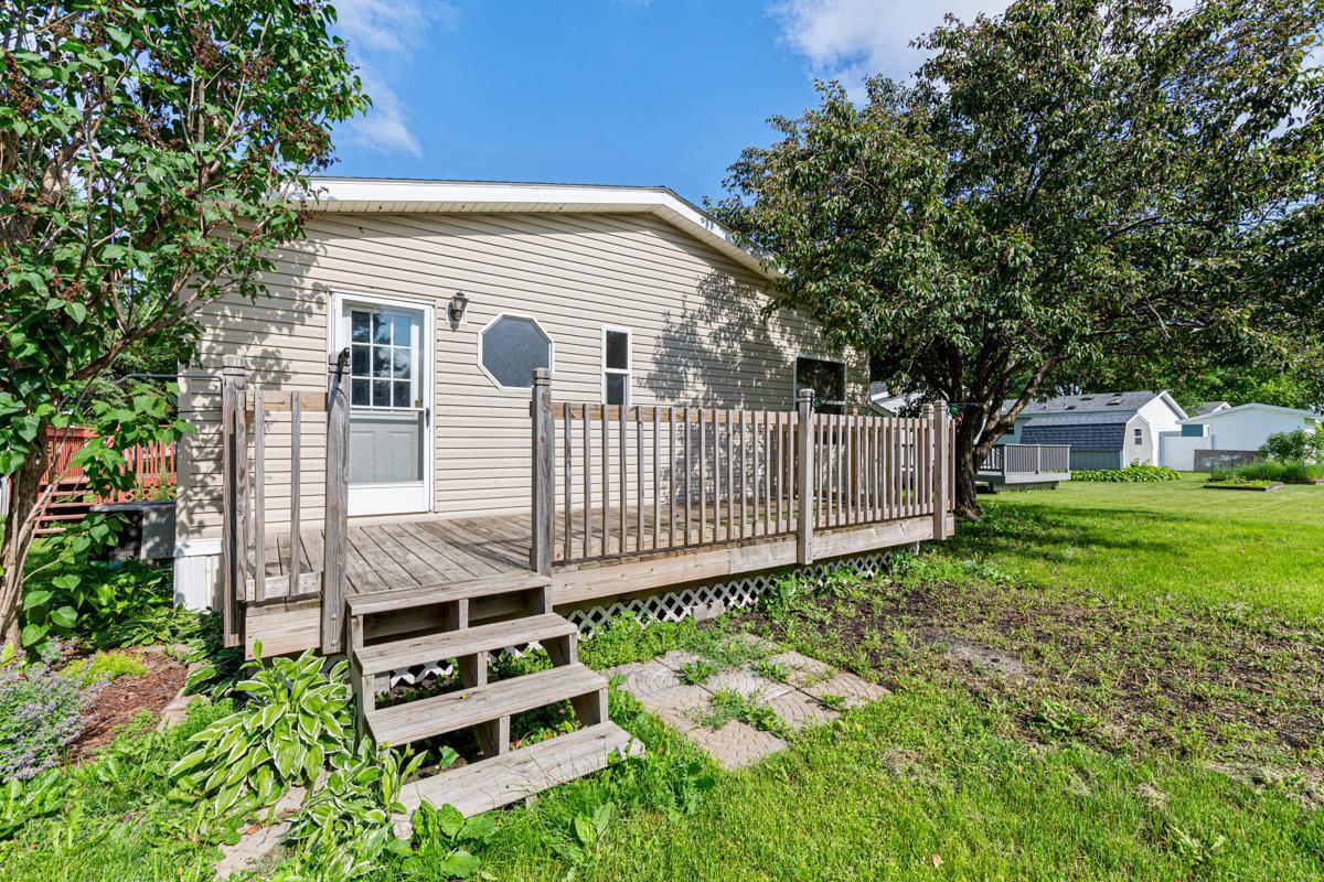 108 Hilton Court Mankato, MN 56001 - Photo 4 of 31