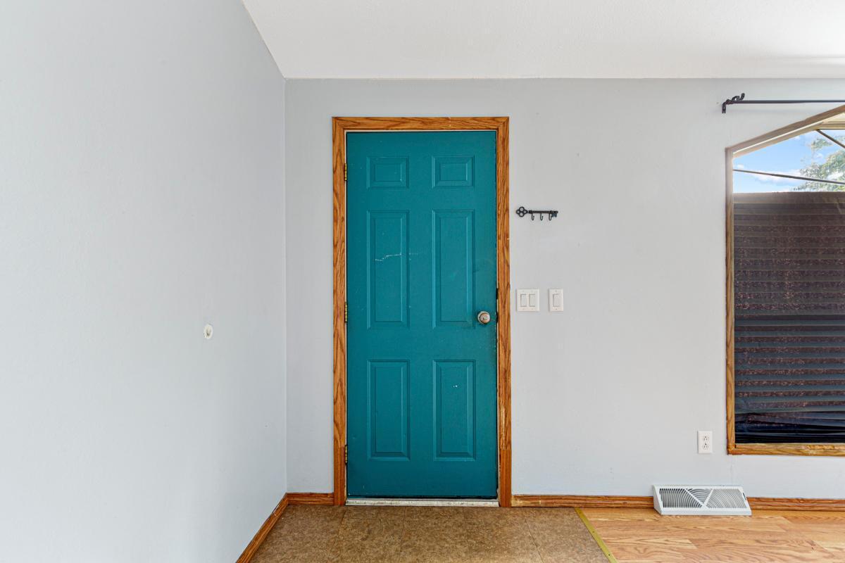 108 Hilton Court Mankato, MN 56001 - Photo 7 of 31