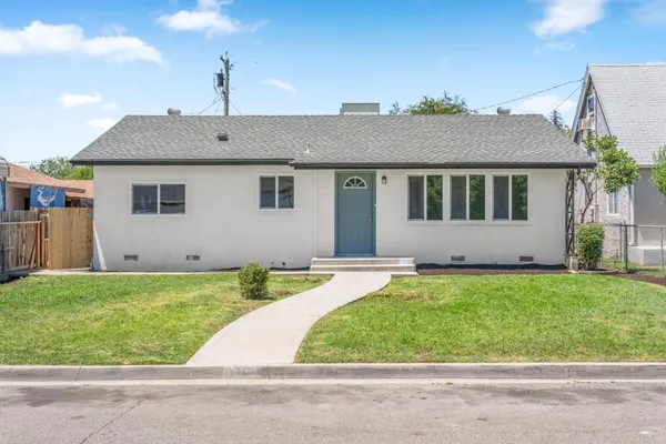 $385,000 | 1105 Hoag Avenue, Sanger, CA 93657