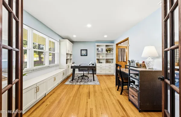 $449,000 | 804 Venice Road Northwest, Knoxville, TN 37923