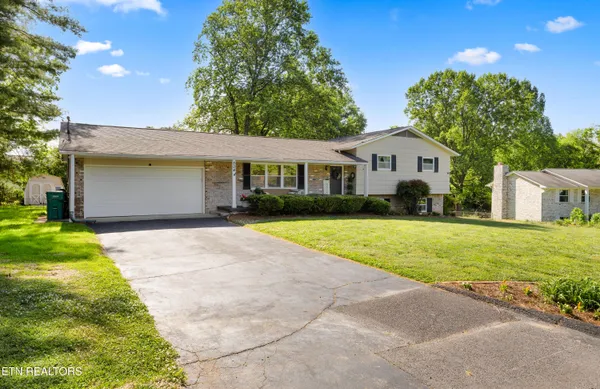 $449,000 | 804 Venice Road Northwest, Knoxville, TN 37923