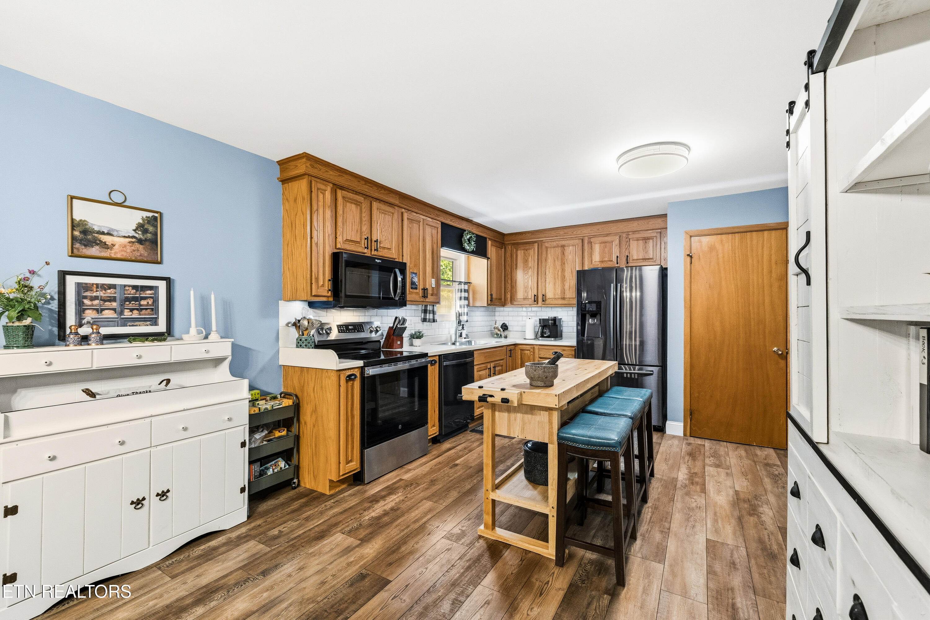 804 Venice Road Northwest Knoxville, TN 37923 - Photo 7 of 31 Positive Perceptions-7