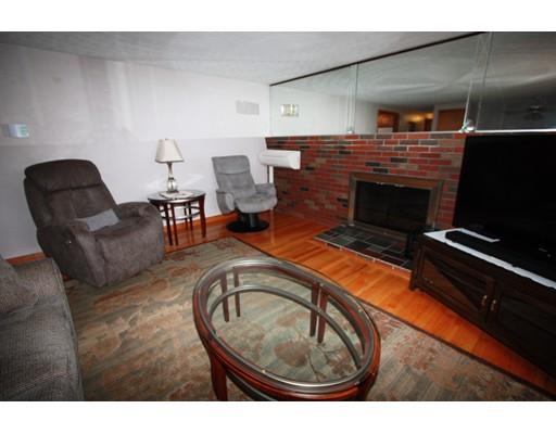 42 Heritage Road Sutton, MA 01590 - Photo 4 of 12