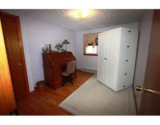 42 Heritage Road Sutton, MA 01590 - Photo 10 of 12