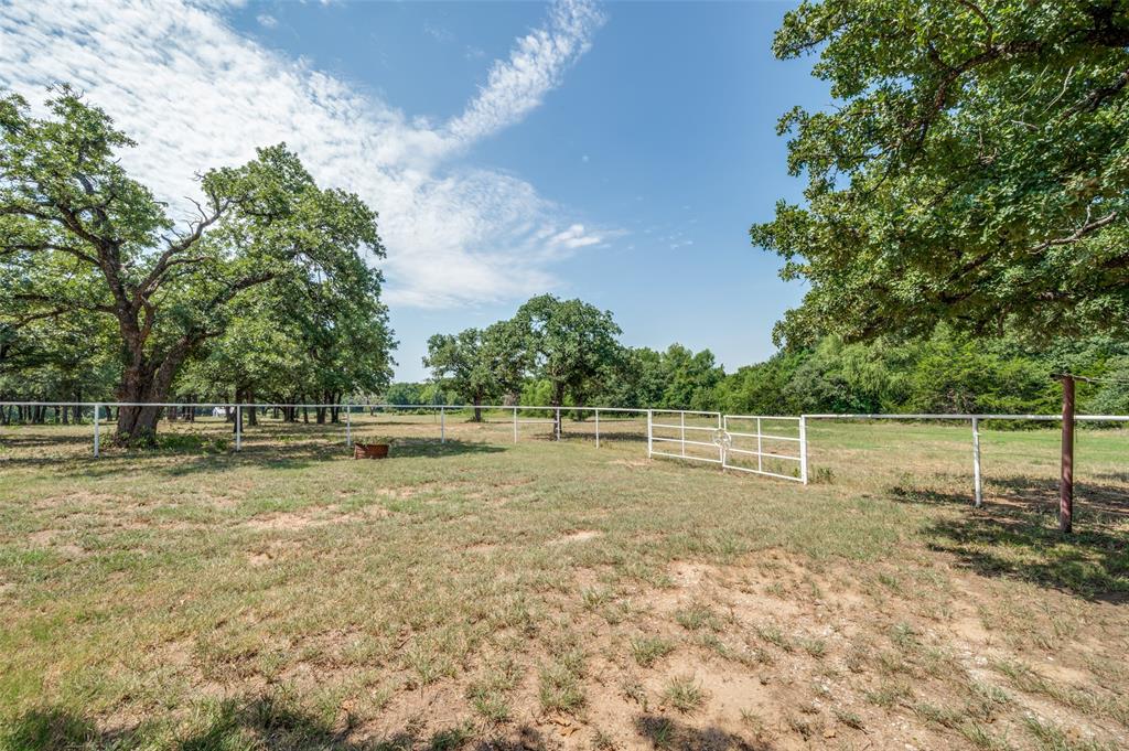 229 Quail Run Road Valley View, TX 76272 - Photo 37 of 40 Gallery Image 37
