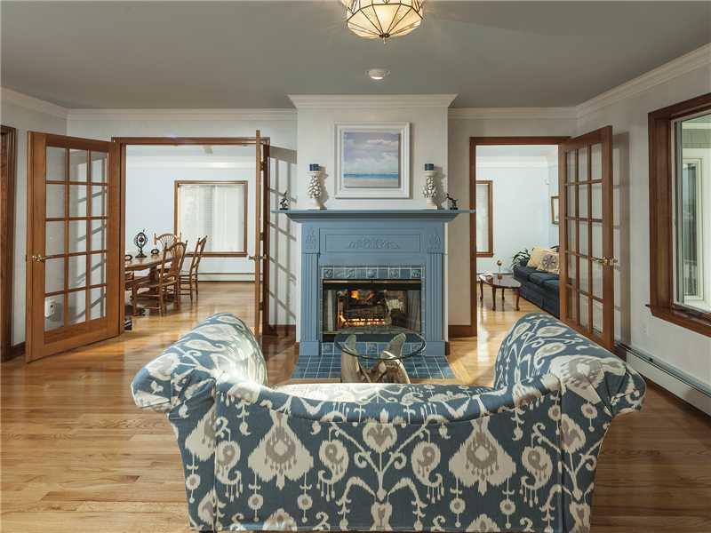 82 Nubble Road York, ME 03909 - Photo 5 of 25 Foyer.