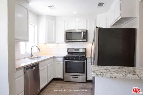 $450,000 | 14018 Vanowen Street, Unit 7, Van Nuys, CA 91405