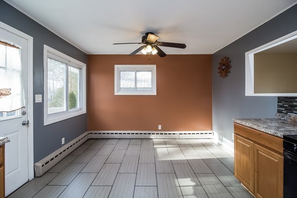 46 Grattan Street Springfield, MA 01119 - Photo 10 of 29 Gallery Image 10