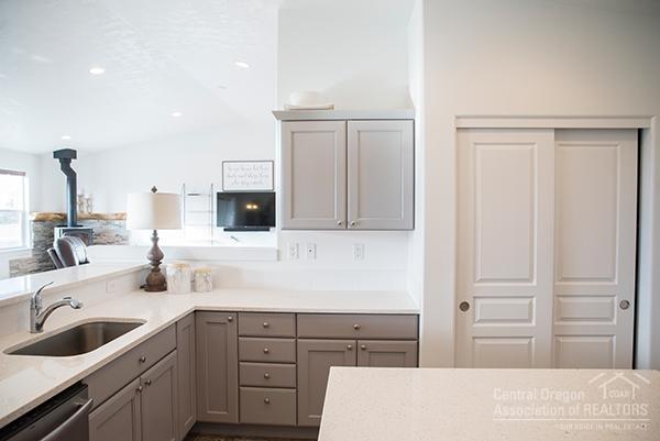 6811 Northeast Juniper Ridge Road Redmond, OR 97756 - Photo 9 of 25 Additional Photo