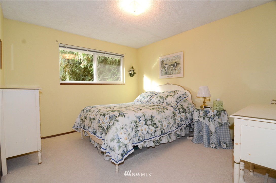 18212 Southeast 147th Street Renton, WA 98059 - Photo 11 of 25