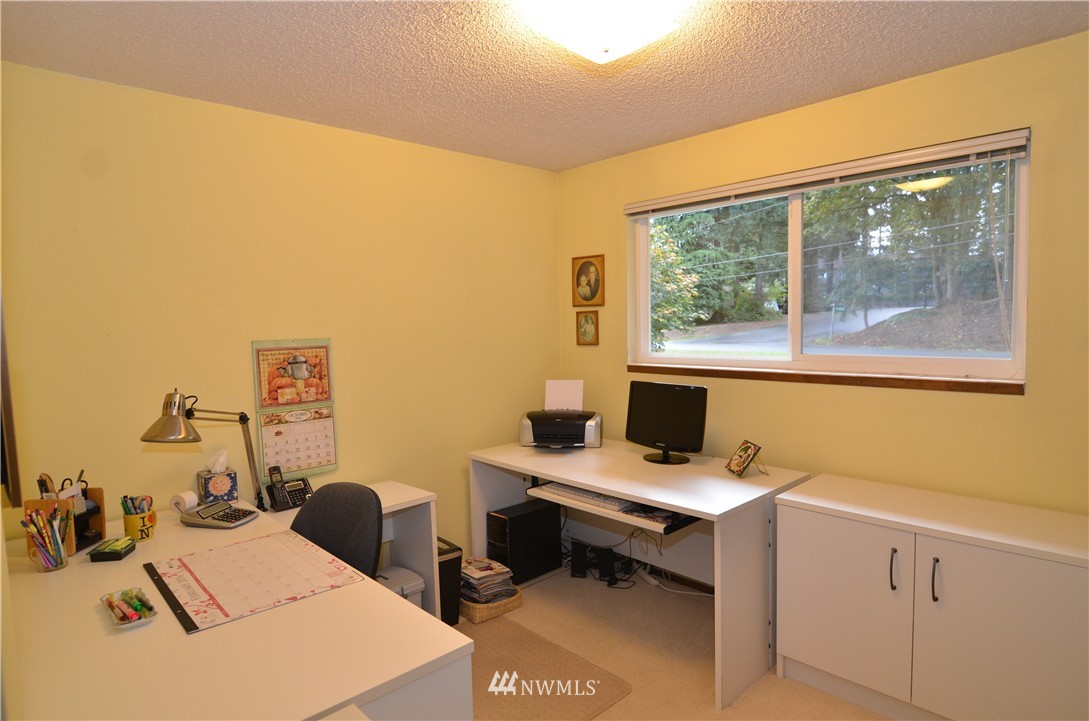 18212 Southeast 147th Street Renton, WA 98059 - Photo 13 of 25