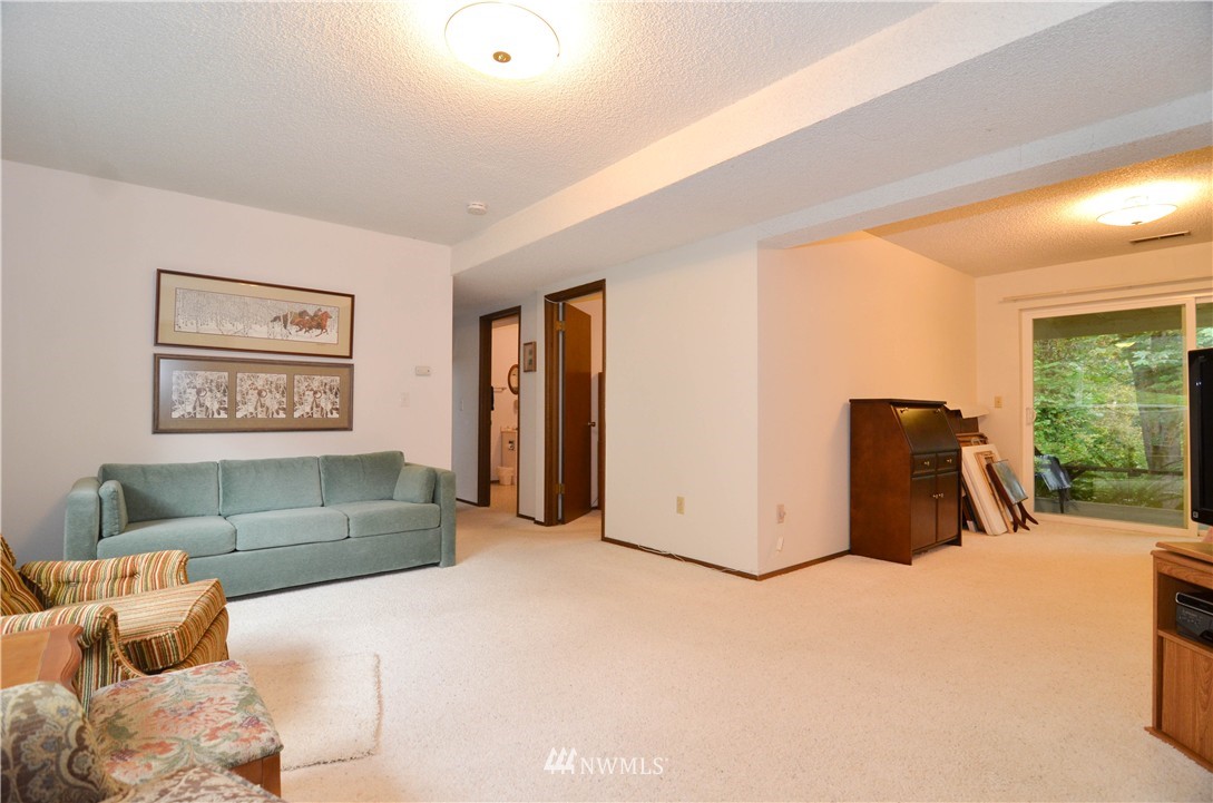 18212 Southeast 147th Street Renton, WA 98059 - Photo 14 of 25