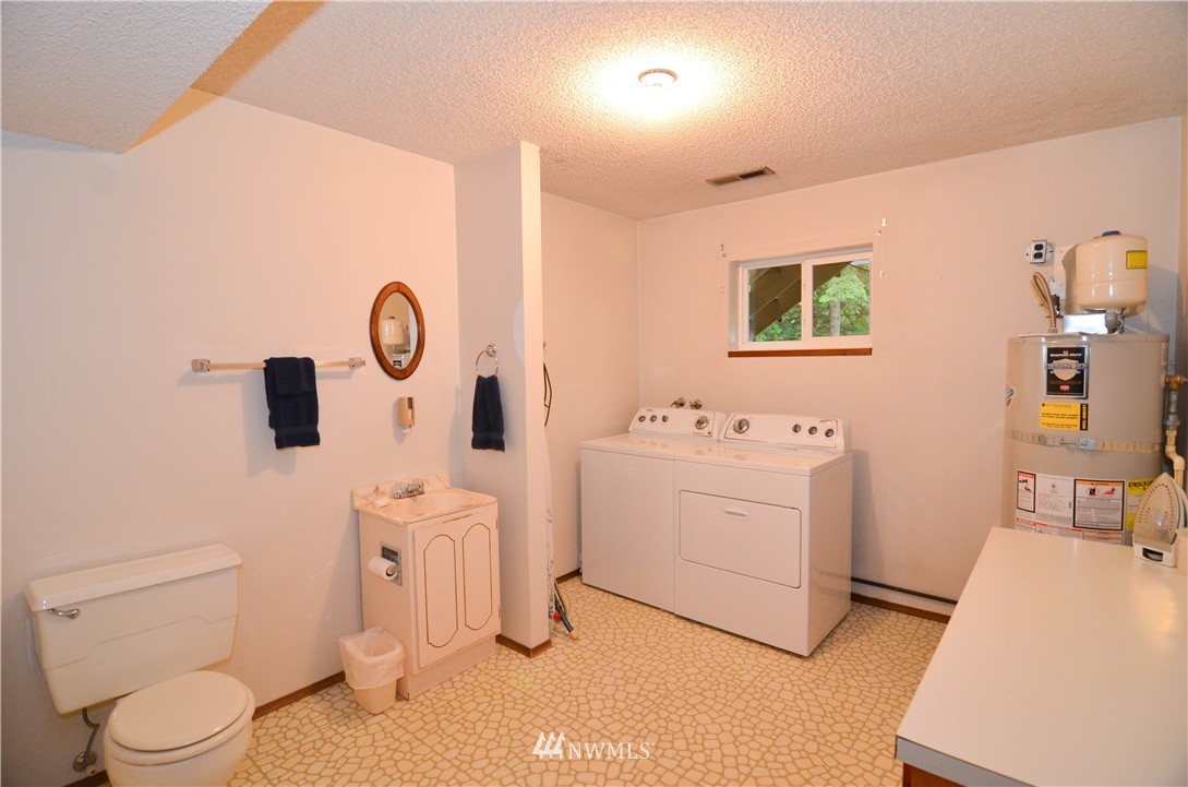 18212 Southeast 147th Street Renton, WA 98059 - Photo 17 of 25