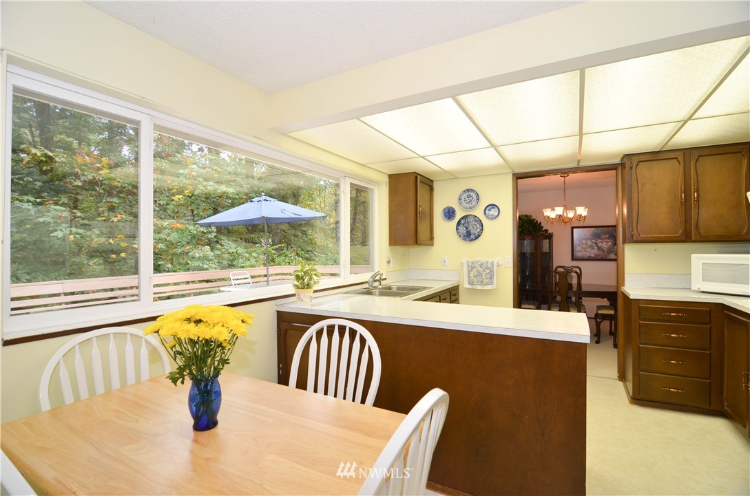 18212 Southeast 147th Street Renton, WA 98059 - Photo 6 of 25