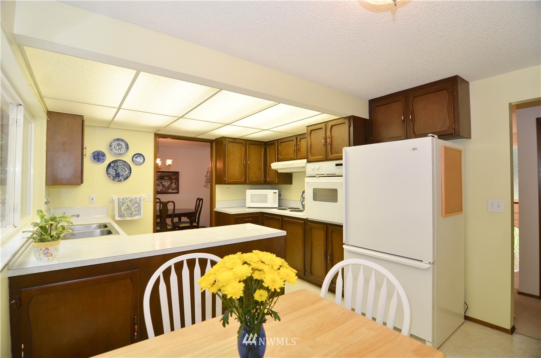 18212 Southeast 147th Street Renton, WA 98059 - Photo 7 of 25