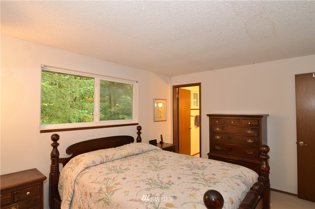 18212 Southeast 147th Street Renton, WA 98059 - Photo 9 of 25